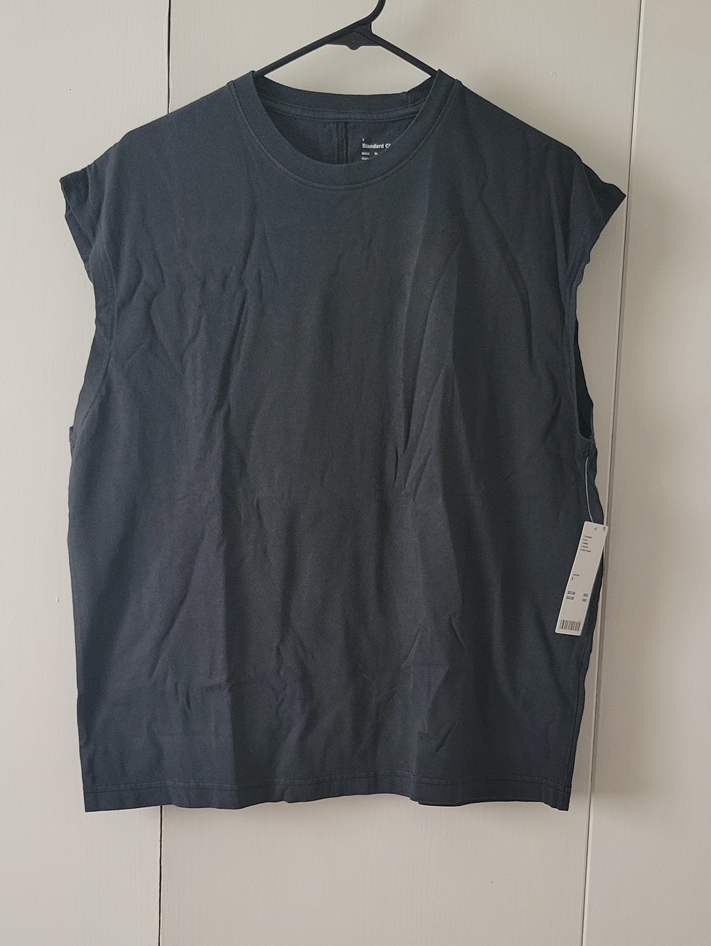 Men's Black Sleeveless Muscle Tee - Unbranded
